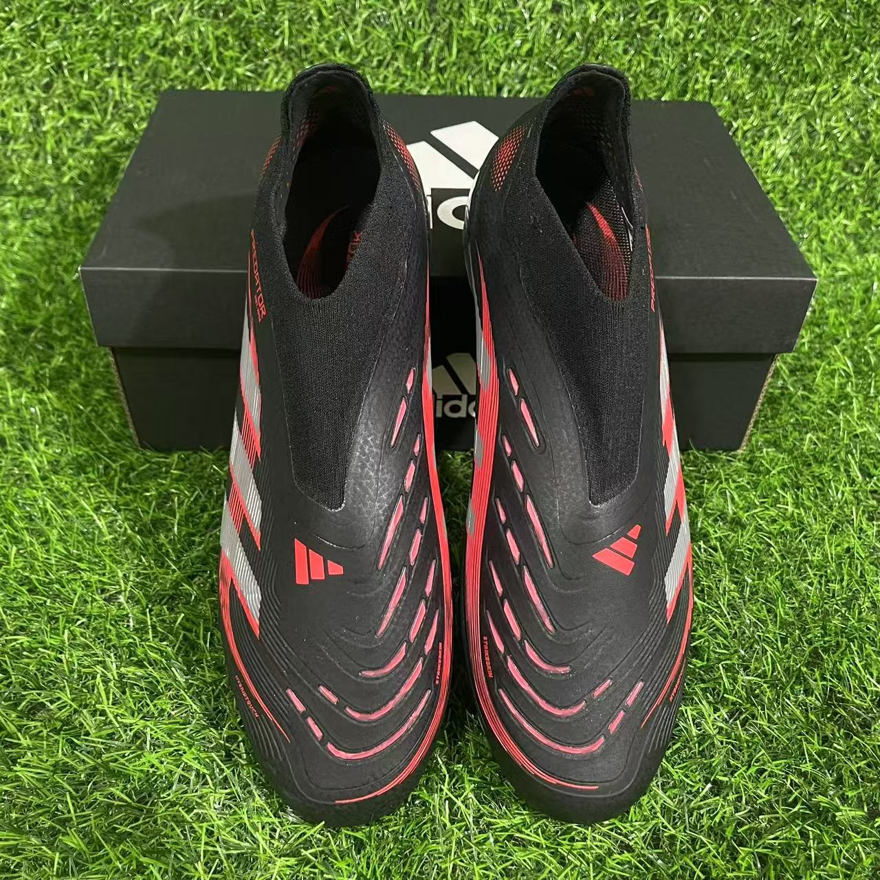 PREDATOR ACCURACY+ FG BOOTS