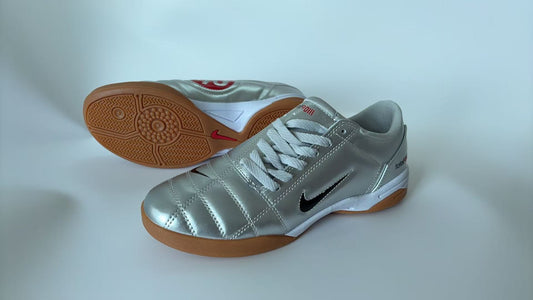 NIKE T90 IC