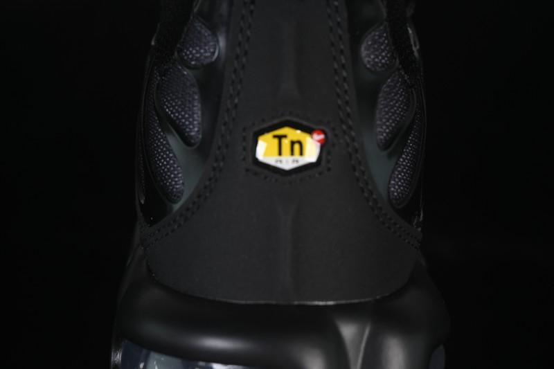 Nike Air Max Plus Retro Running Shoes with Air Cushion - IM4868-010