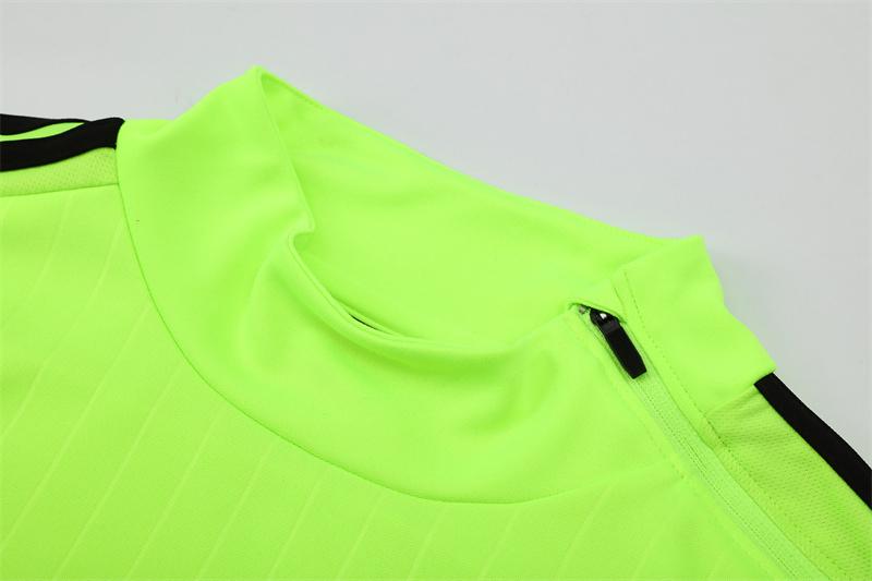 Retro 15/16 Real Madrid Fluorescent Green Half Zipper Jacket