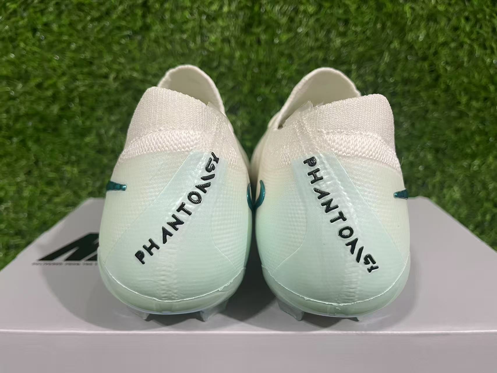 NIKE PHANTOM LUNA ELITE FG