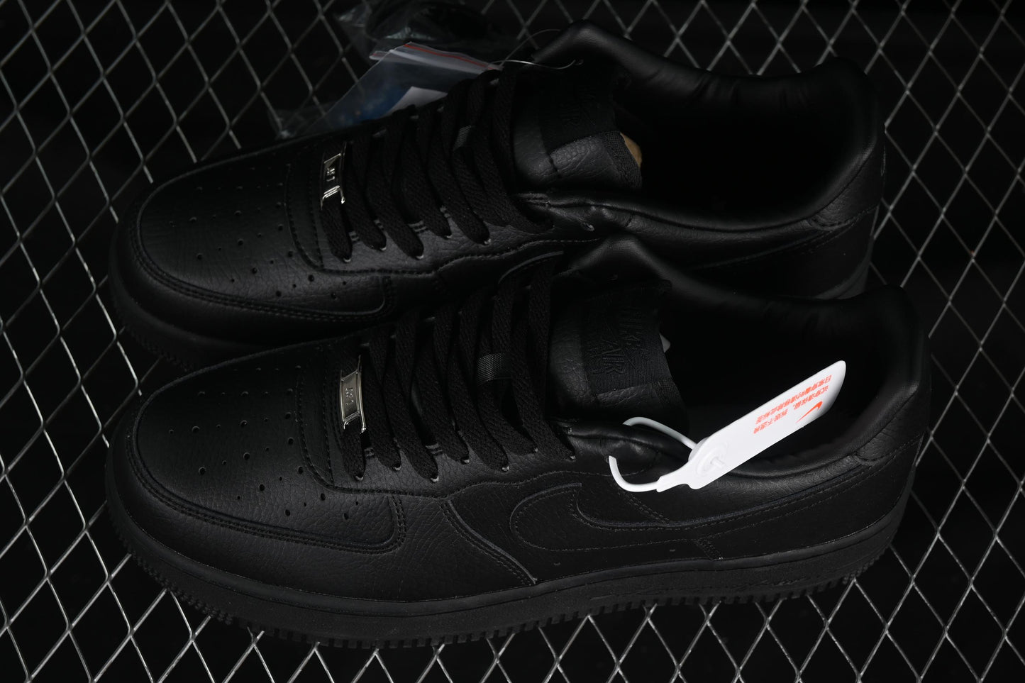 Nike Air Force 1 '07 Low Casual Sneakers with Full-Length Air Cushion - CZ8065-001