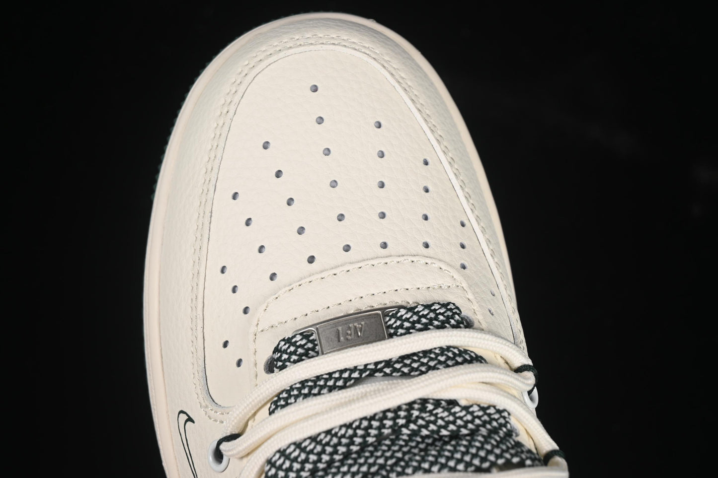 Nike Air Force 1 '07 Low Supreme Casual Sneakers with Custom Leather and Full-Length Air Cushion - DM6868-057