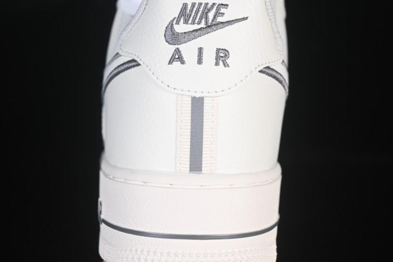 Nike Air Force 1 '07 Low Casual Sneakers with Full-Length Air Cushion - IB7677-101