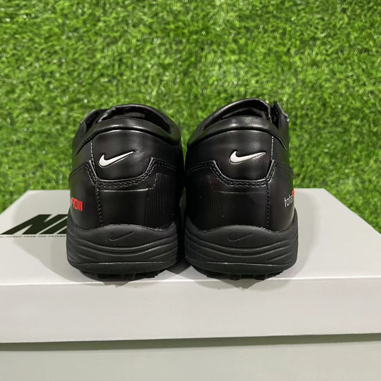 NIKE T90 TF
