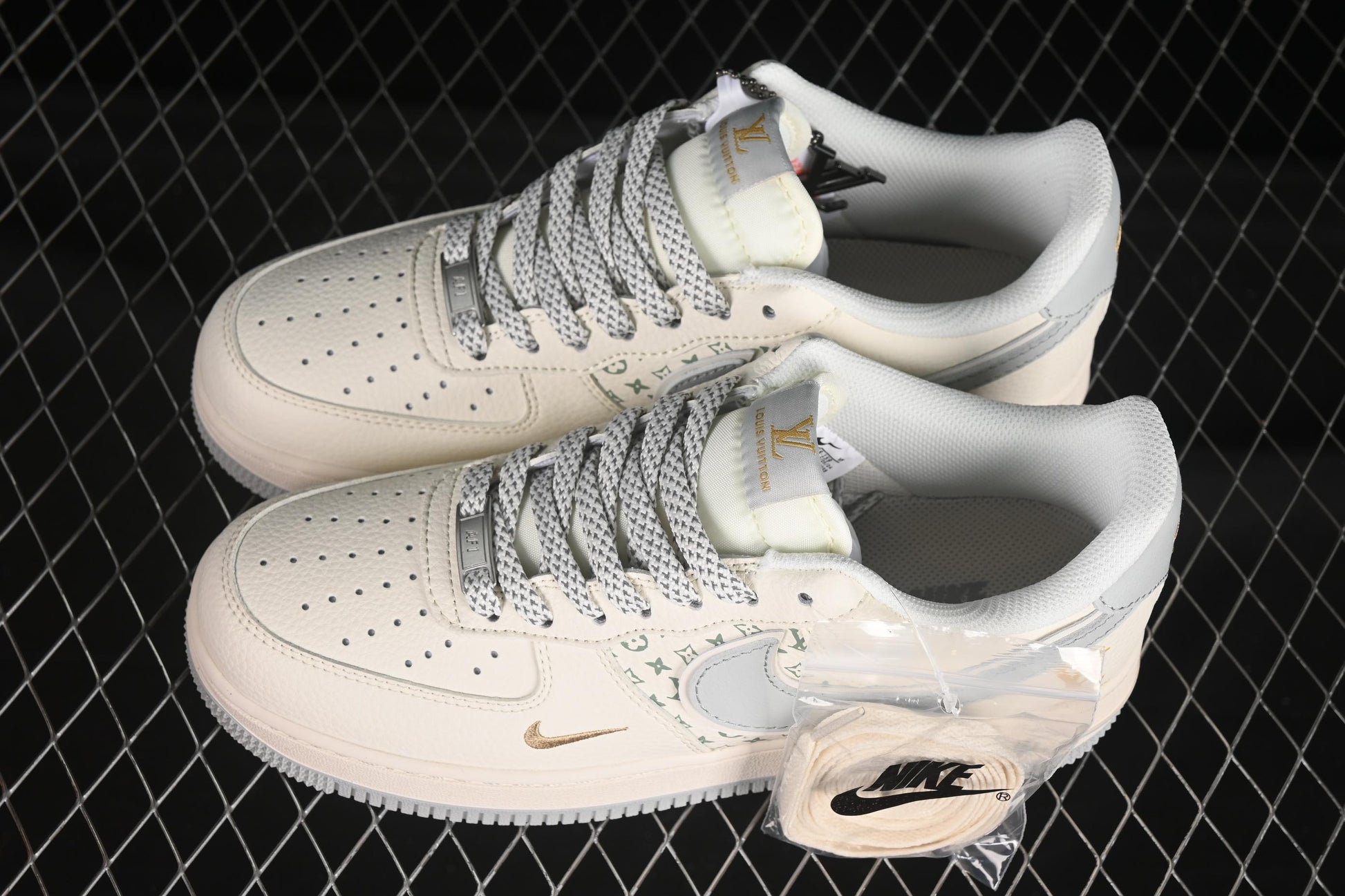 Nike Air Force 1'07 Low LV Collaboration Print Small Gold Swoosh Casual Sneakers - XX3168-159