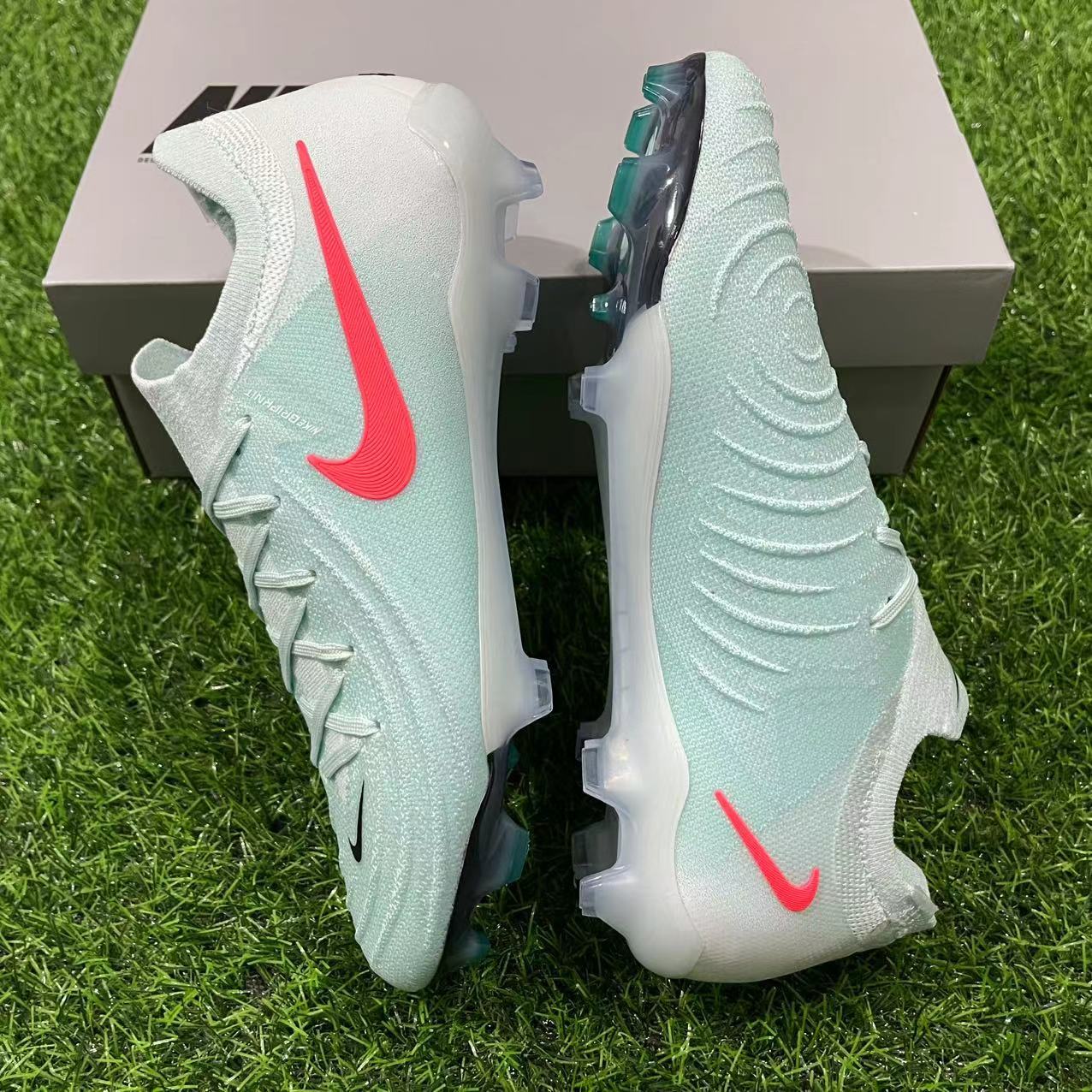 NIKE PHANTOM LUNA ELITE FG