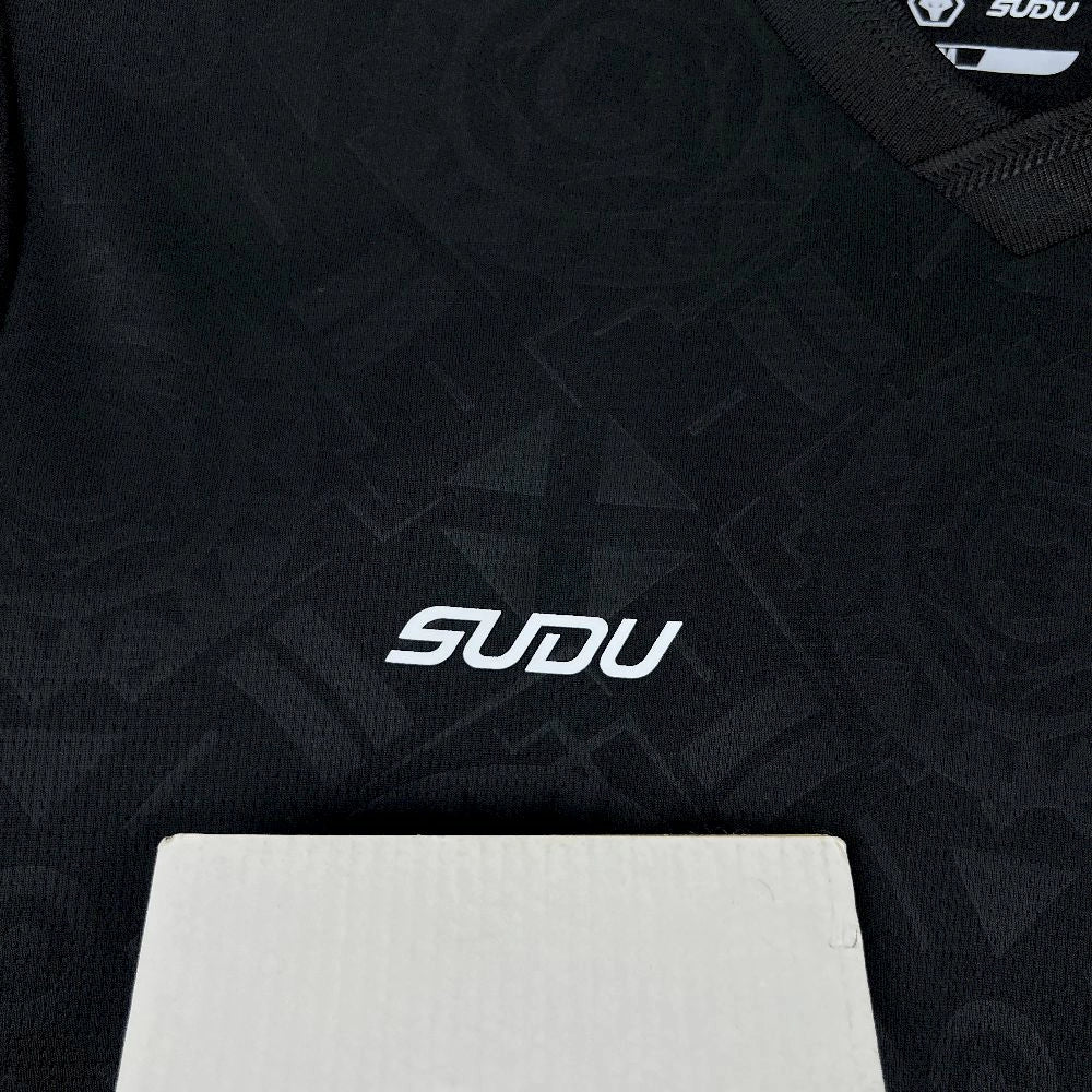 2025/26 Wolverhampton Wanderers Goalkeeper Black Jersey