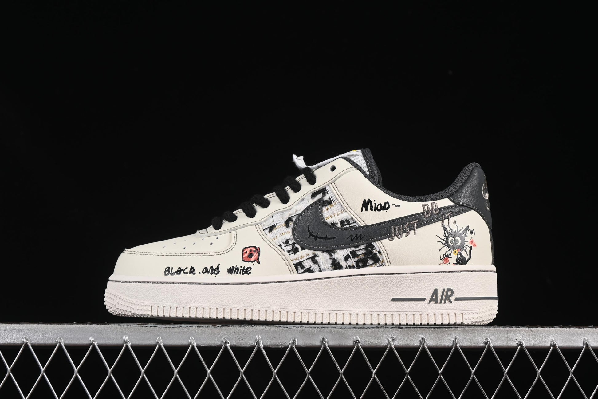 Nike Air Force 1'07 Low Little Black Cat Casual Sneakers - FJ7740-710