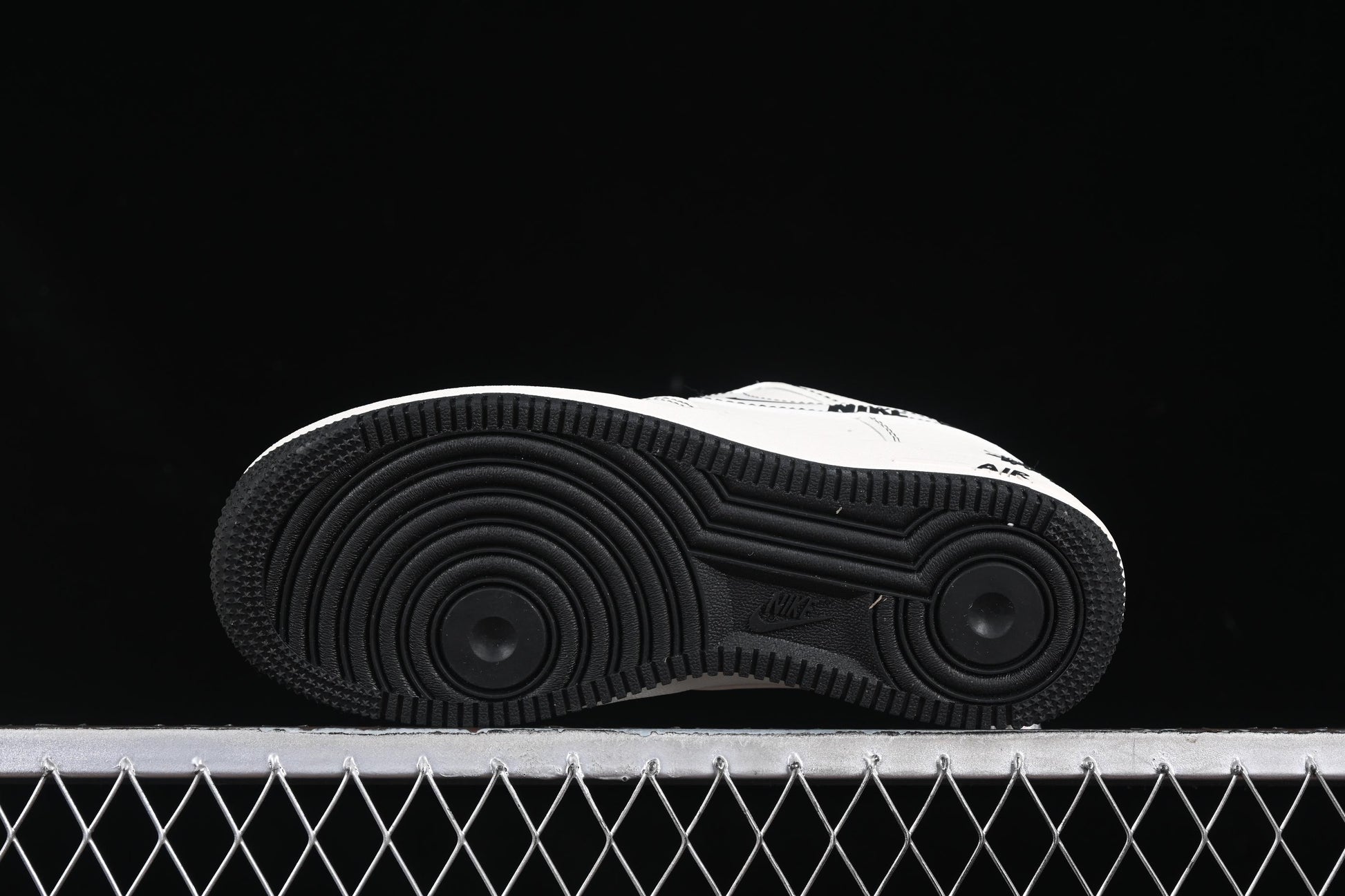 Nike Air Force 1 '07 Low Stussy Collaboration Black Swoosh Casual Sneakers - HH7518-062
