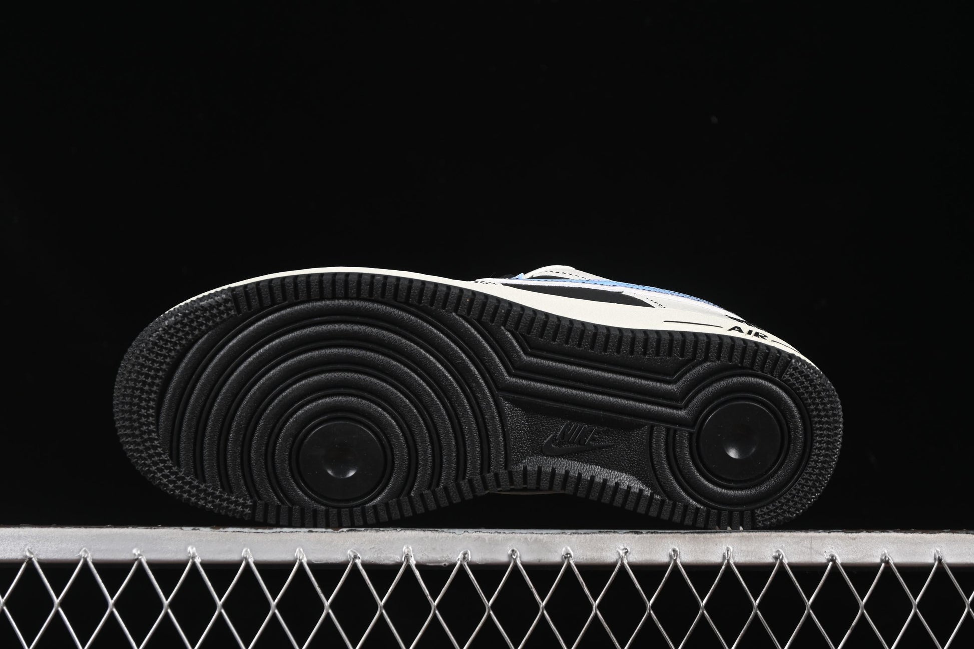 Nike Air Force 1'07 Low UN Collaboration Casual Sneakers in Black White Purple - SC9207-528