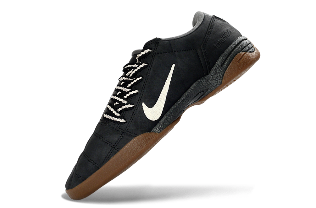 NIKE T90 IC