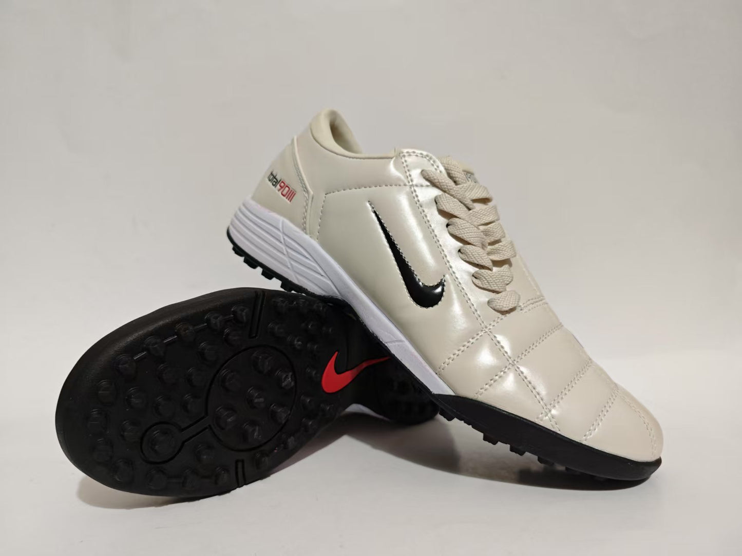 NIKE T90 TF