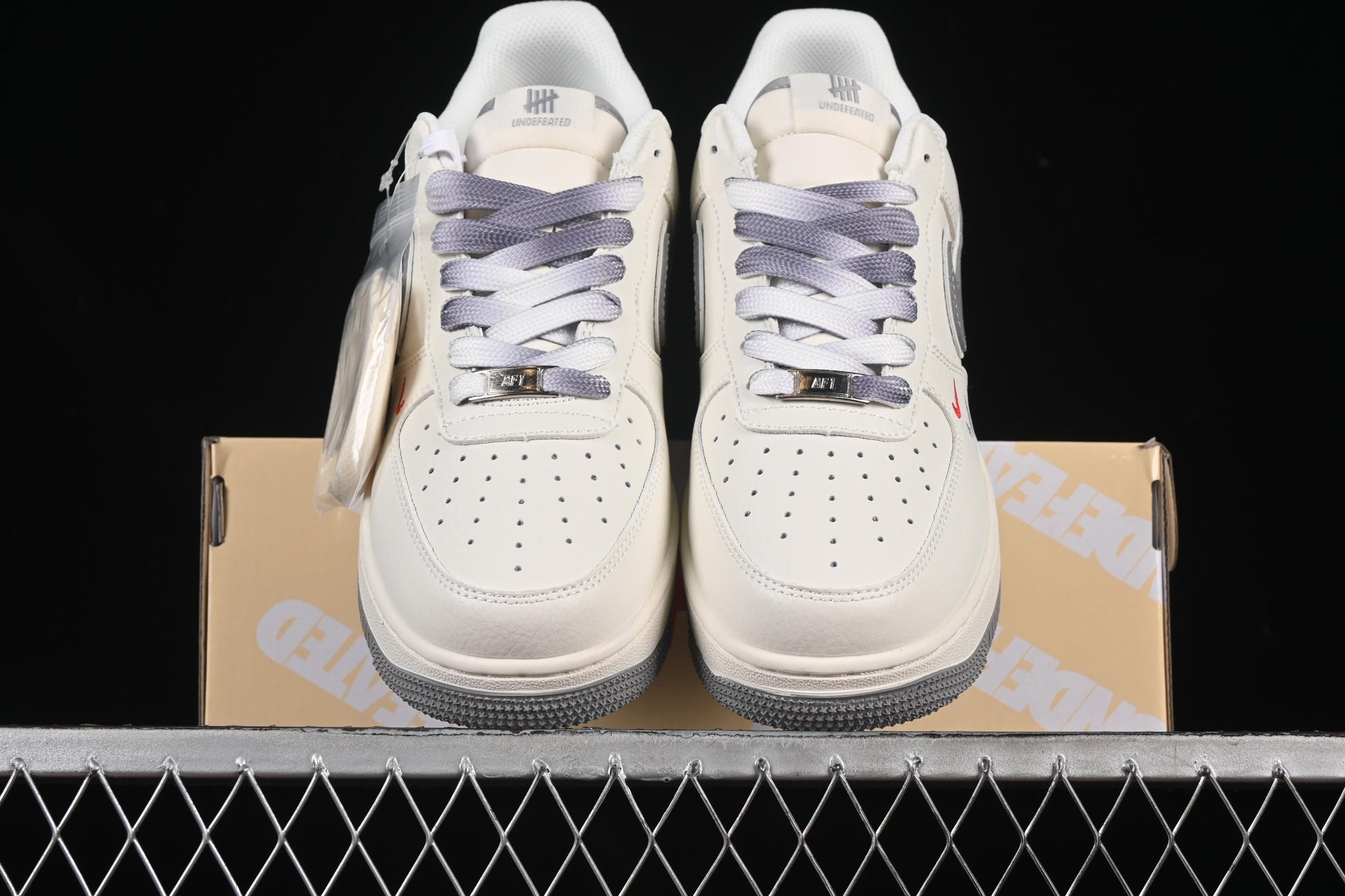 Nike Air Force 1'07 Low UN Collaboration Double Swoosh Red Label Casual Sneakers - CS5288-007