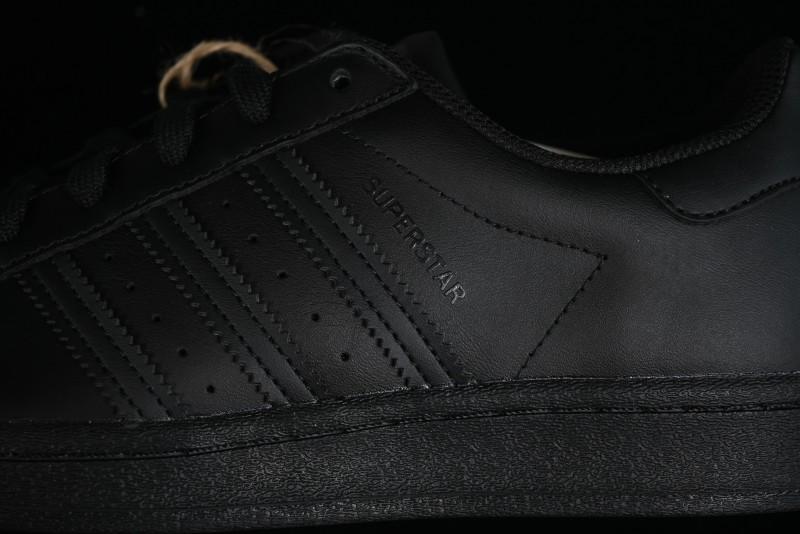 Adidas Superstar EG4957 Classic Shell Toe Casual Sneakers - EG4957