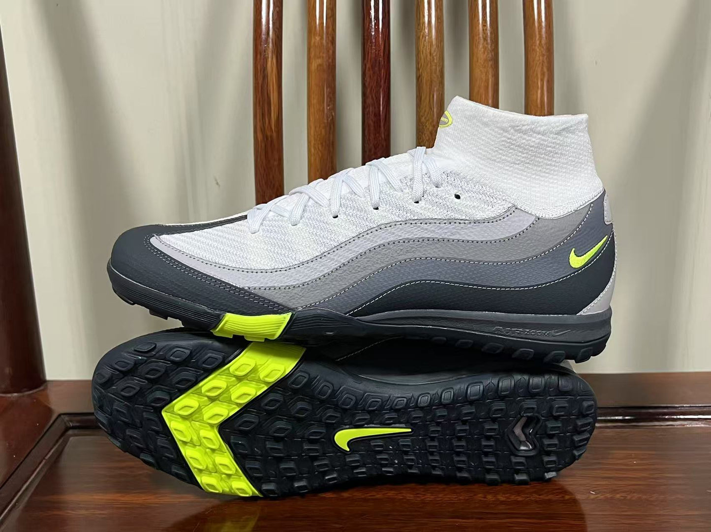 Nike Air Zoom Mercurial Vapor XV Elite