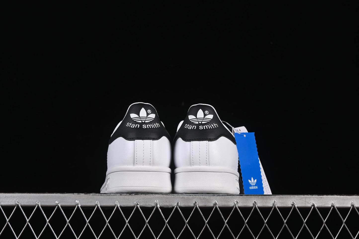 Adidas Stan Smith Classic Evergreen Casual Sneakers - M20323