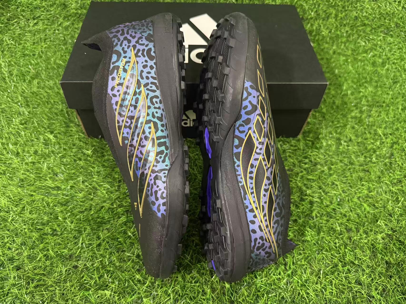 adidas 26 Predator Elite LL TF