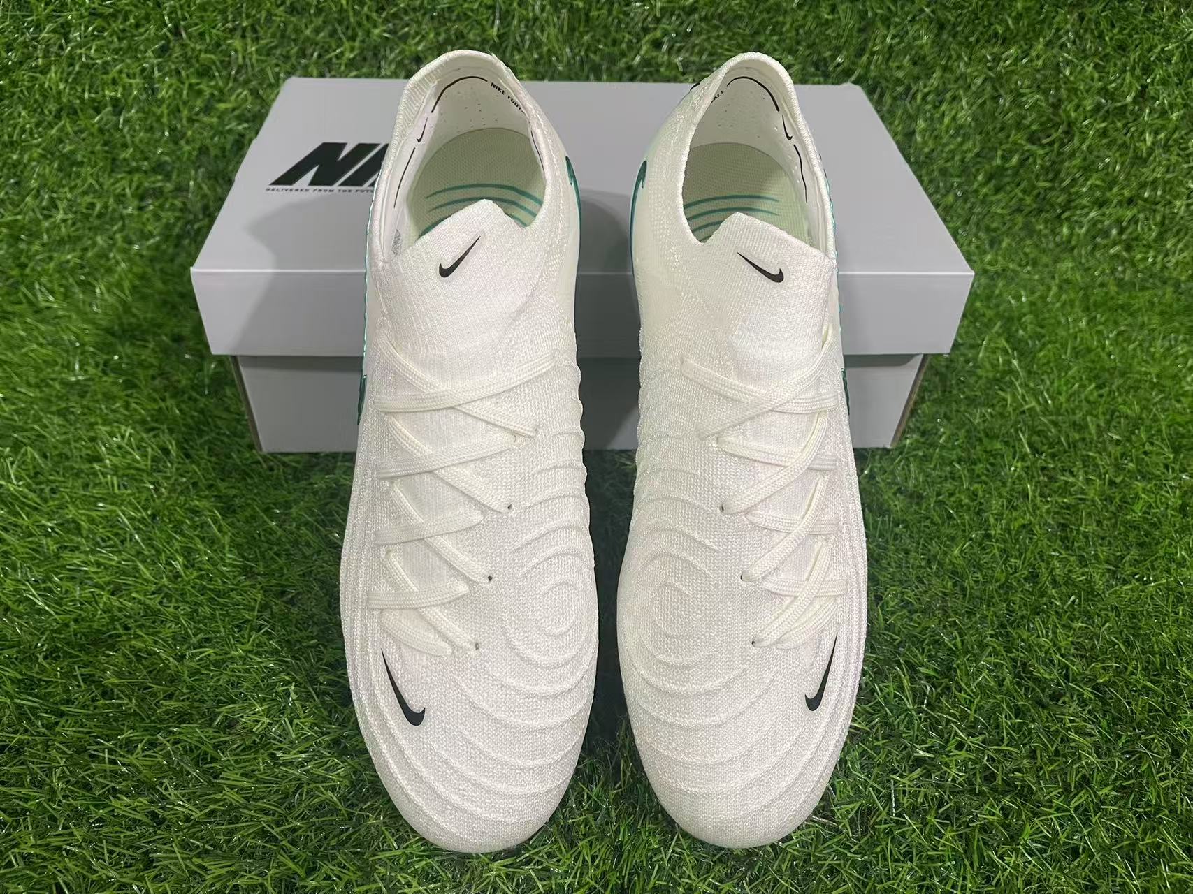 NIKE PHANTOM LUNA ELITE FG