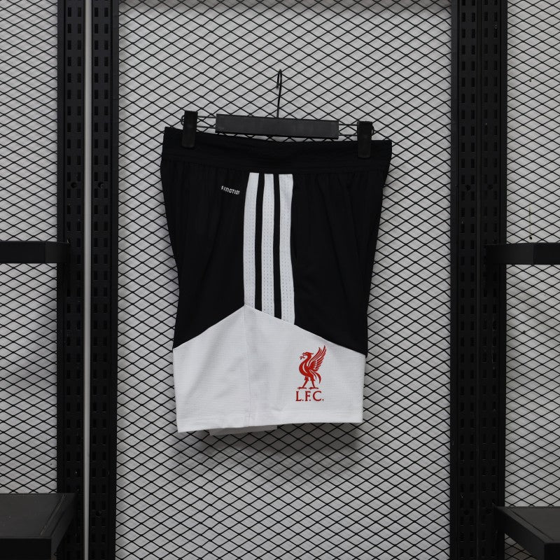 Player Version 26/27 Liverpool Black Shorts with Pockets