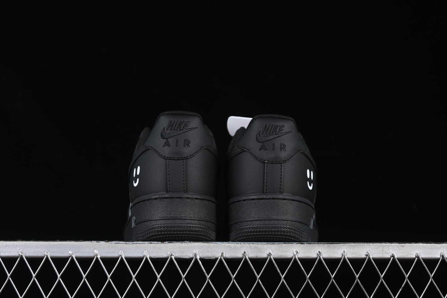 Nike Air Force 1'07 Low Custom Casual Sneakers with Full-Length Air Cushion - CW2288-111