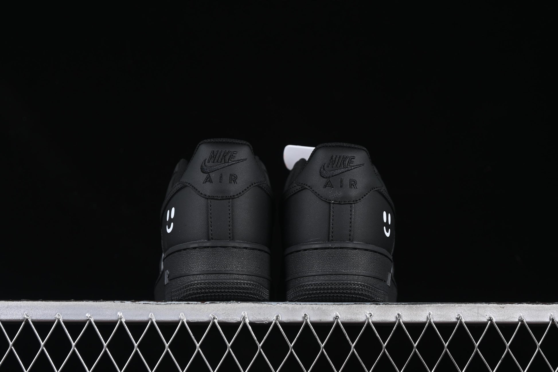 Nike Air Force 1'07 Low Custom Casual Sneakers with Full-Length Air Cushion - CW2288-111
