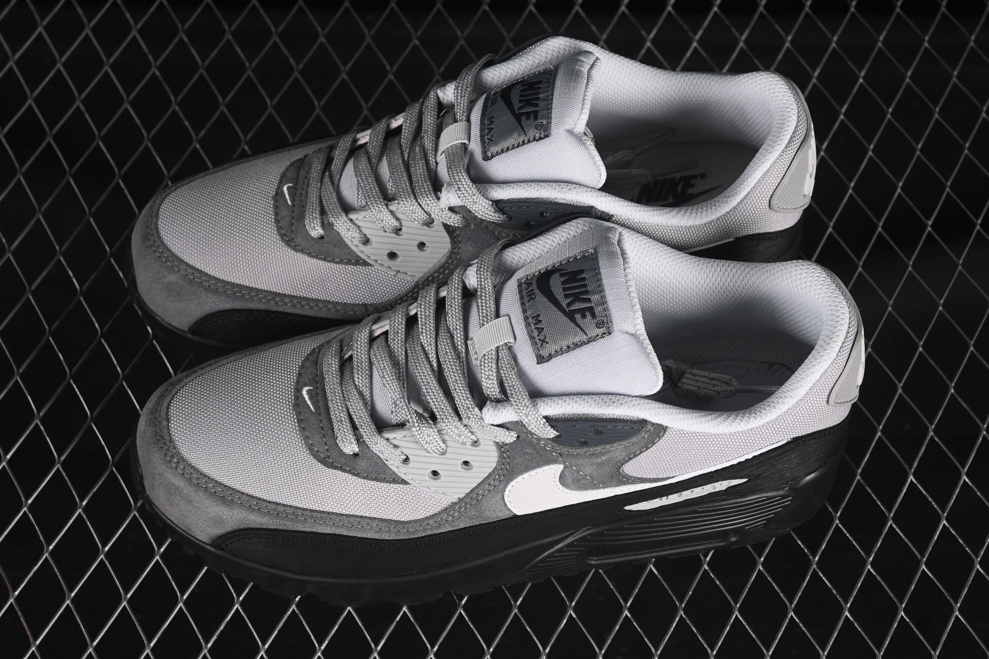 Nike Air Max 90 Retro Running Shoes with Visible Air Cushion - HQ3817-001