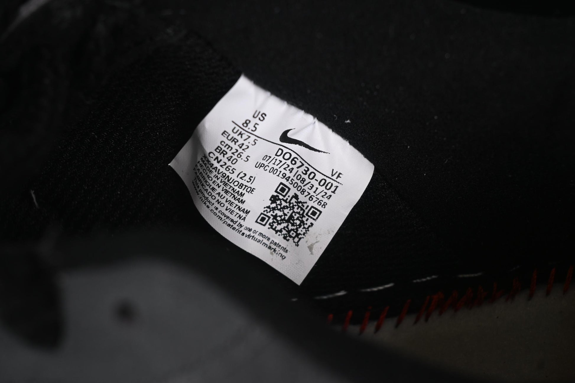 Nike Air Force 1'07 Low "Black Pink" Limited Edition Sneakers with Heart Design - DO6730-010