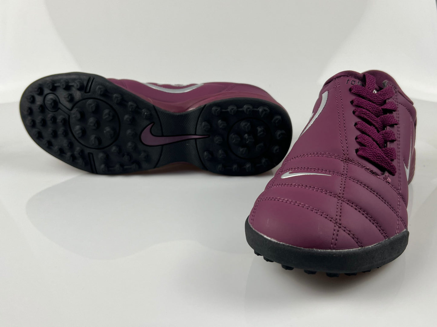 NIKE T90 TF