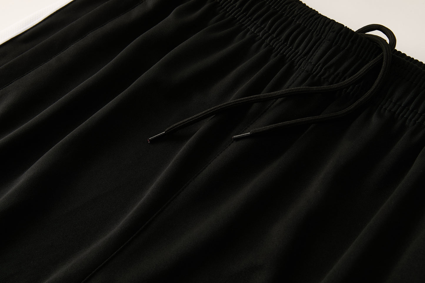NB10 black S-2XL