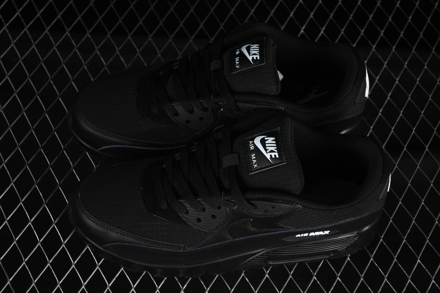 Nike Air Max 90 Retro Running Shoes with Air Cushion Technology - AJ1285-019