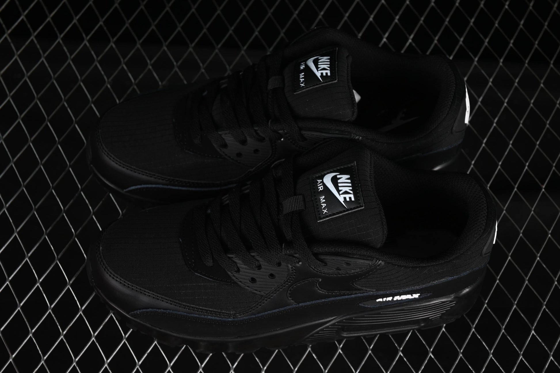 Nike Air Max 90 Retro Running Shoes with Air Cushion Technology - AJ1285-019