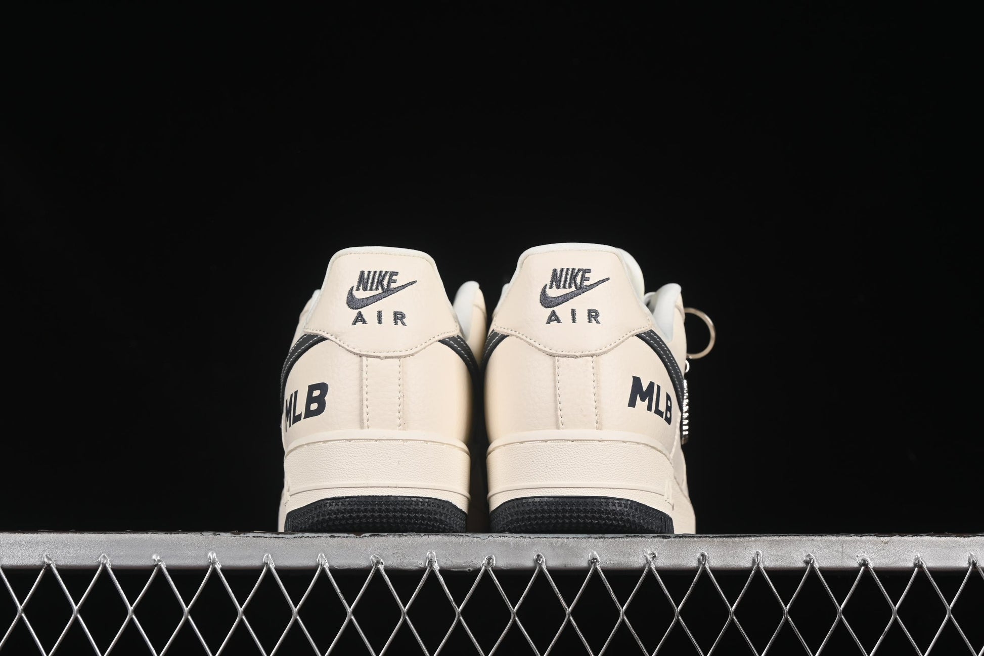 Nike Air Force 1 '07 Low MLB Collaboration Graffiti Casual Sneakers - DF0188-051