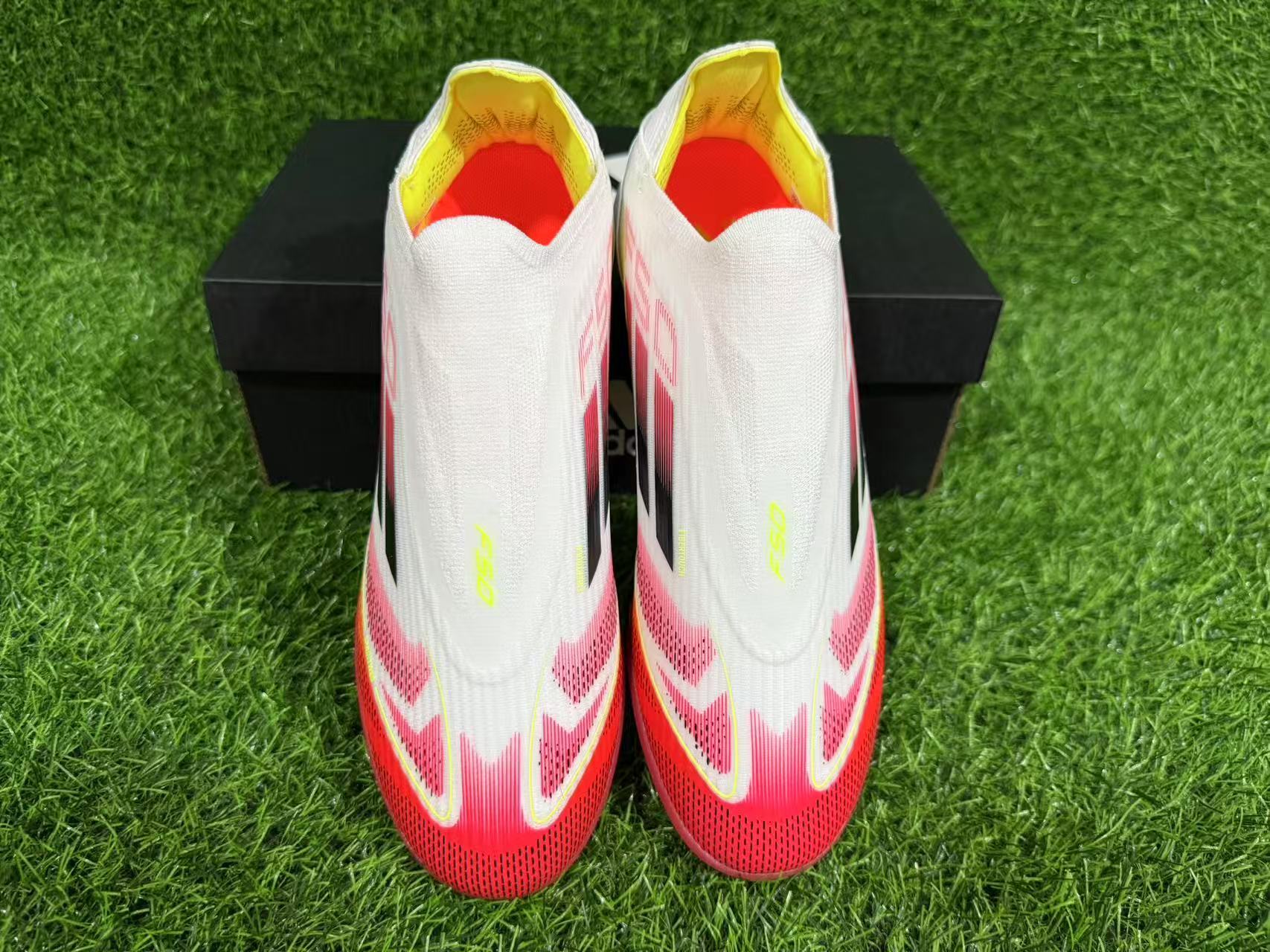 adidas F50 Elite Laceless TF