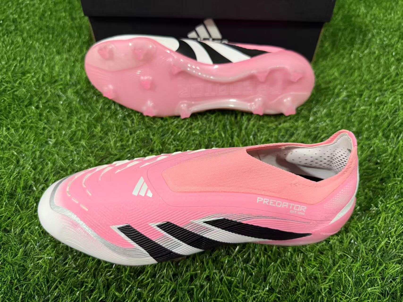 PREDATOR ACCURACY+ FG BOOTS