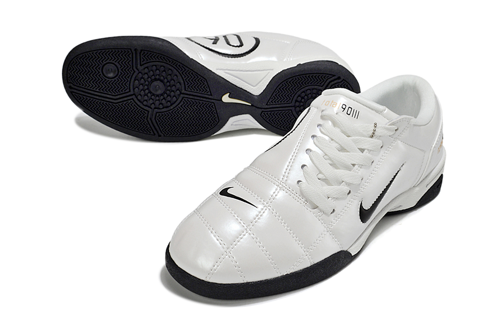 NIKE T90 IC