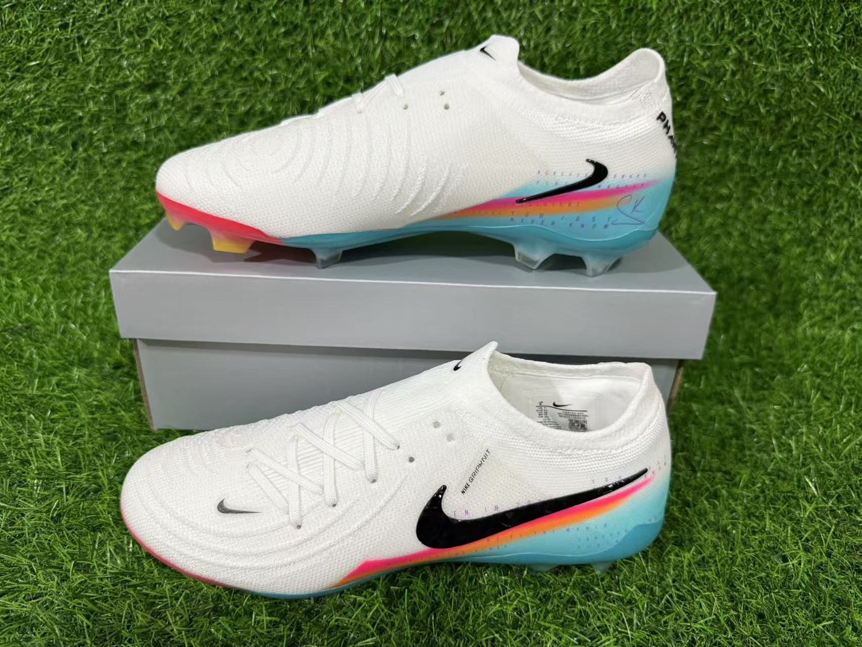 NIKE PHANTOM LUNA ELITE FG