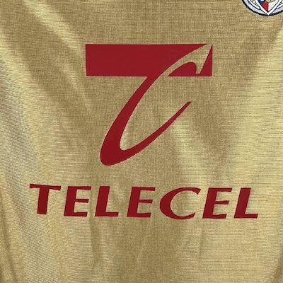 Retro 1998/99 Benfica Away Jersey