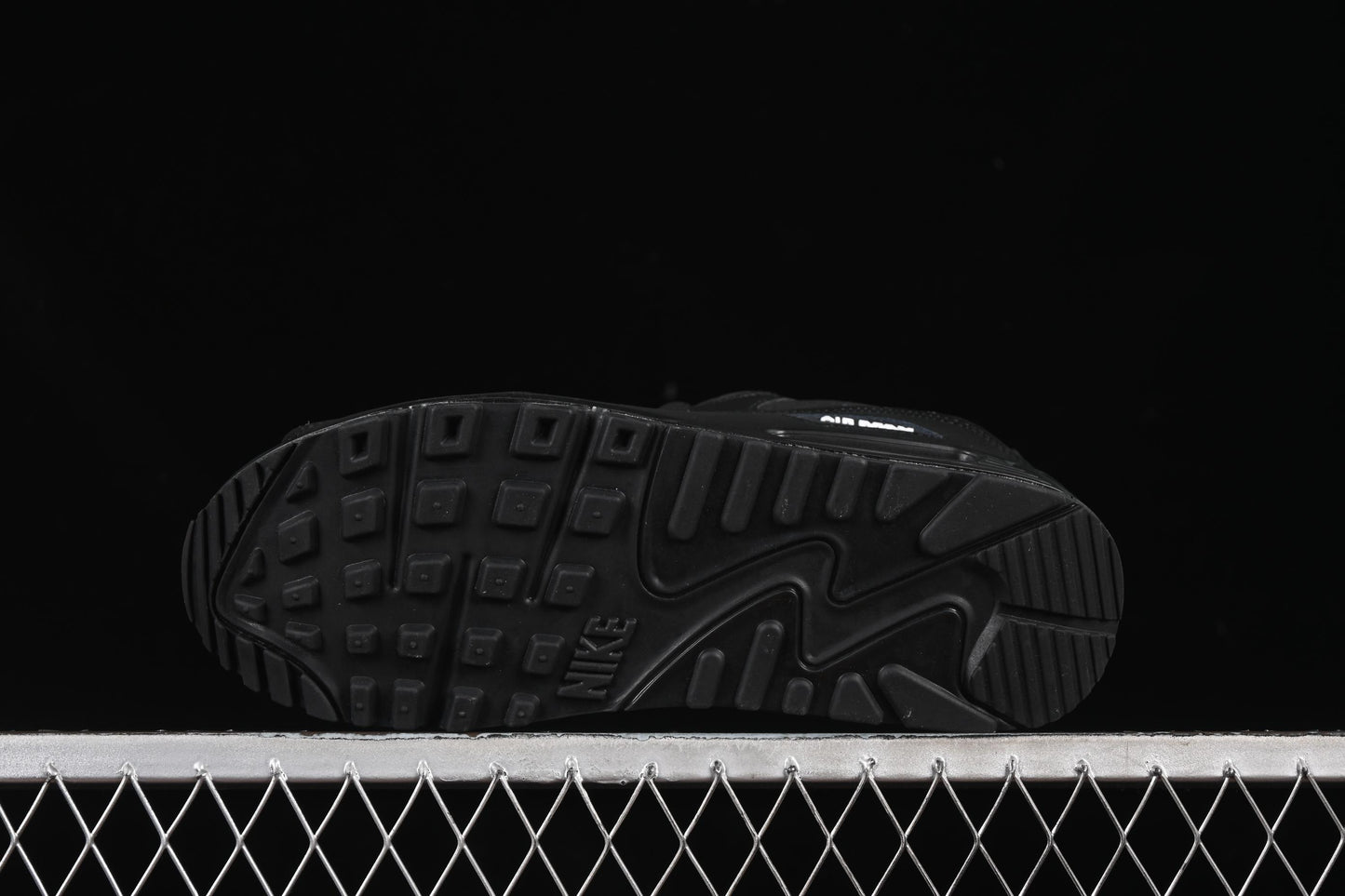 Nike Air Max 90 Retro Running Shoes with Air Cushion Technology - AJ1285-019