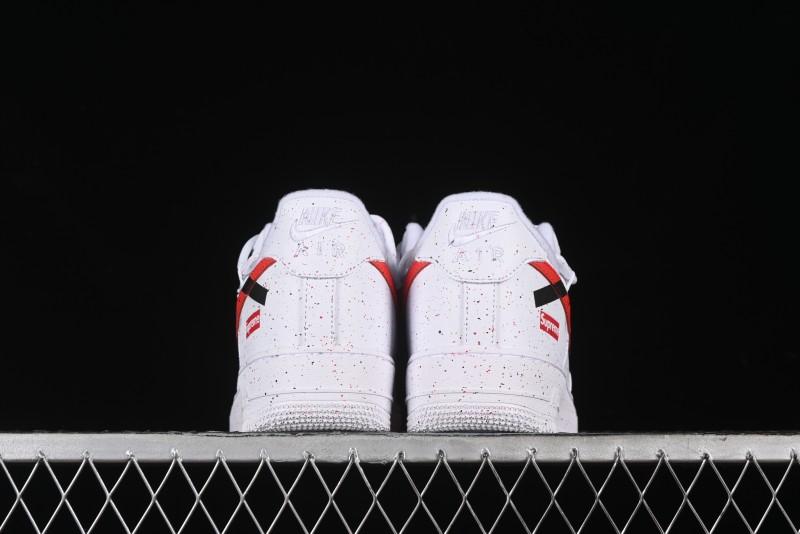 Supreme x Nike Air Force 1 '07 Low Casual Sneakers with Broken Swoosh and Anime-Inspired Spray Paint Design - CU9225-101