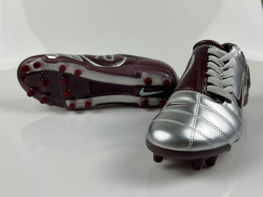 NIKE T90