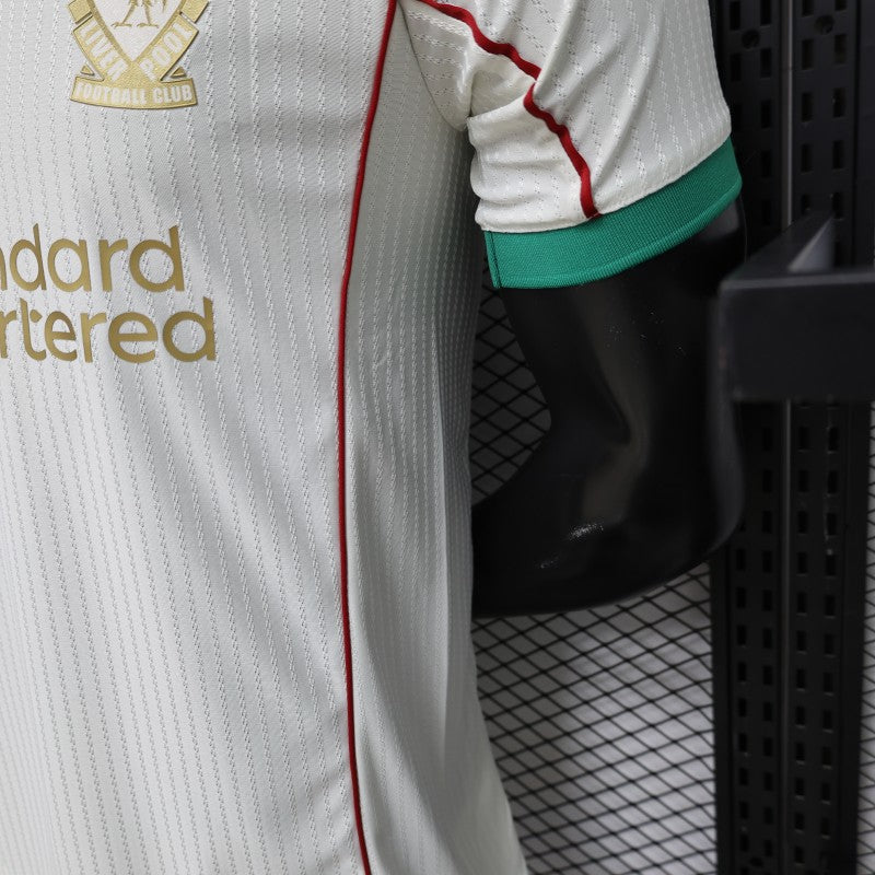 Player Version 26/27 Liverpool FC Off-White with Gold Crest Special Edition Away Jersey
