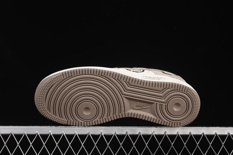 Nike Air Force 1'07 Low Smiling Bear Casual Sneakers - DB3301-881