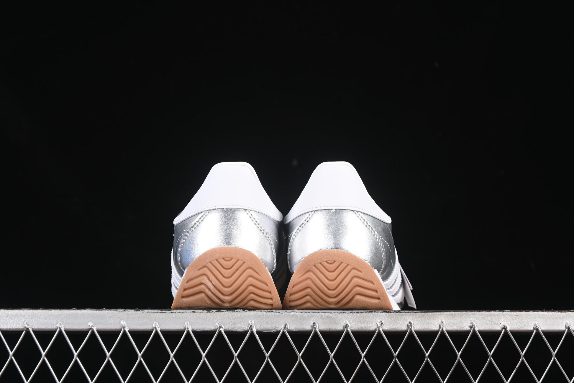 Adidas Originals Country Casual Fashion Sneakers - JP7636