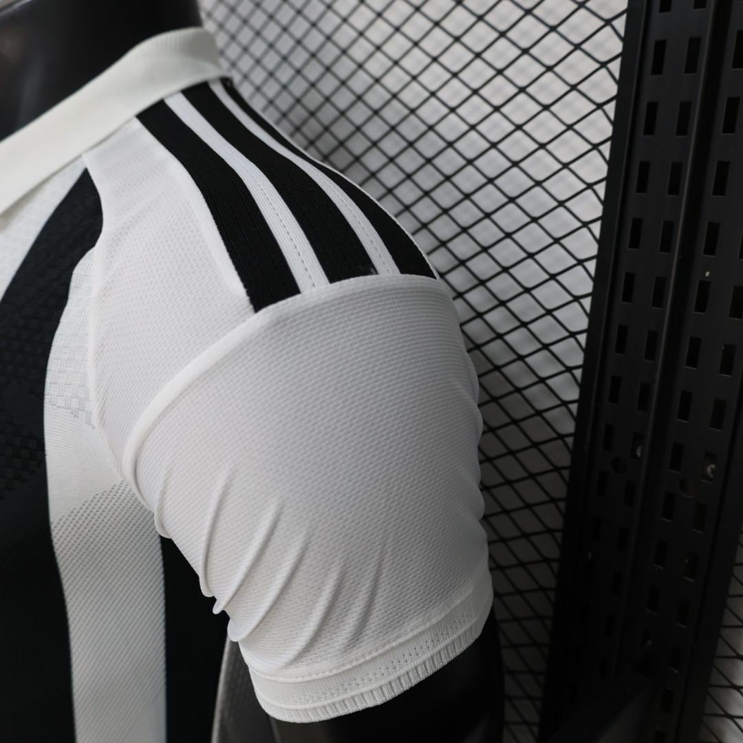 Player Version 26/27 Juventus Black & White Stripe Gold Detail Home Jersey