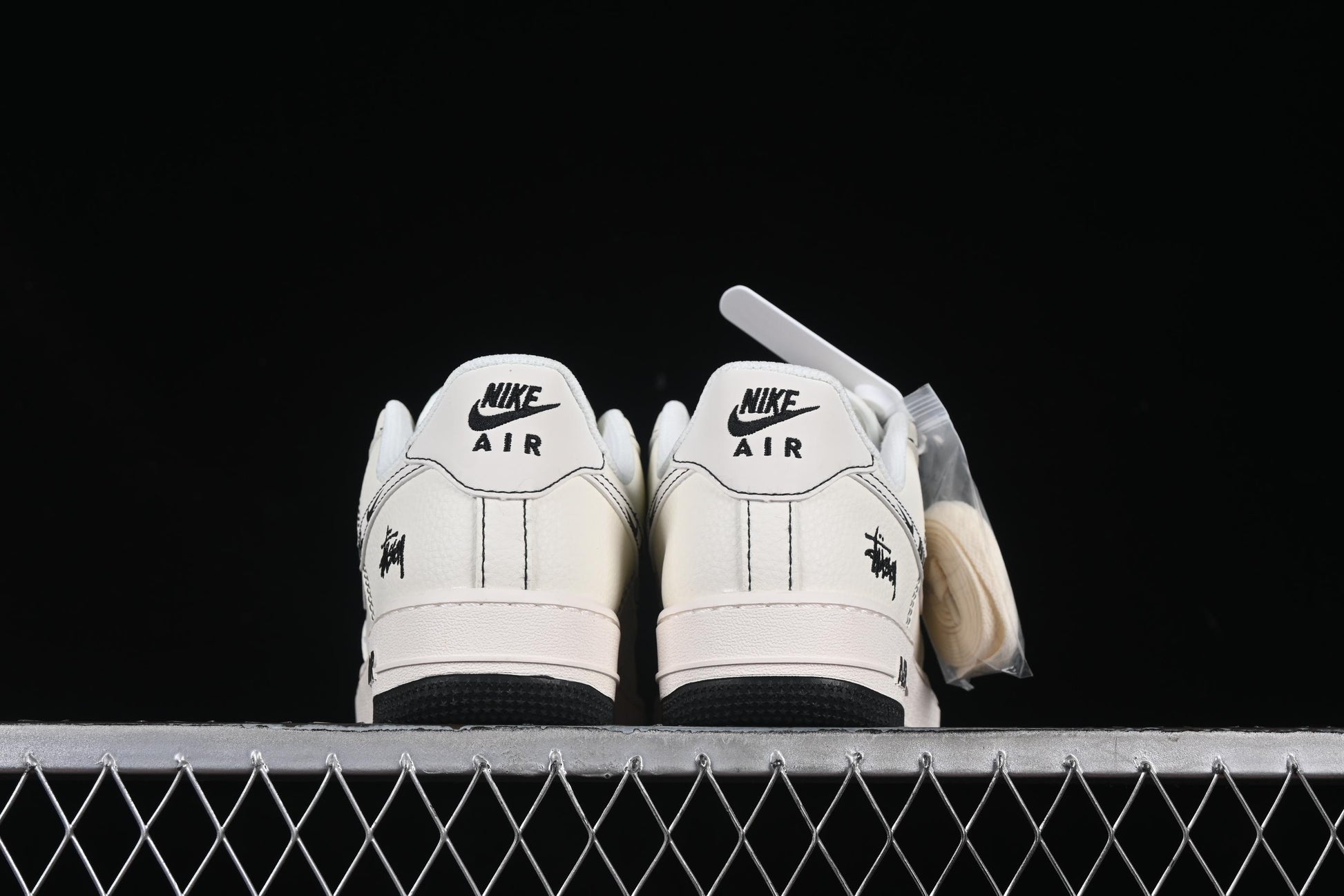 Nike Air Force 1 '07 Low Stussy Collaboration Black Swoosh Casual Sneakers - HH7518-062