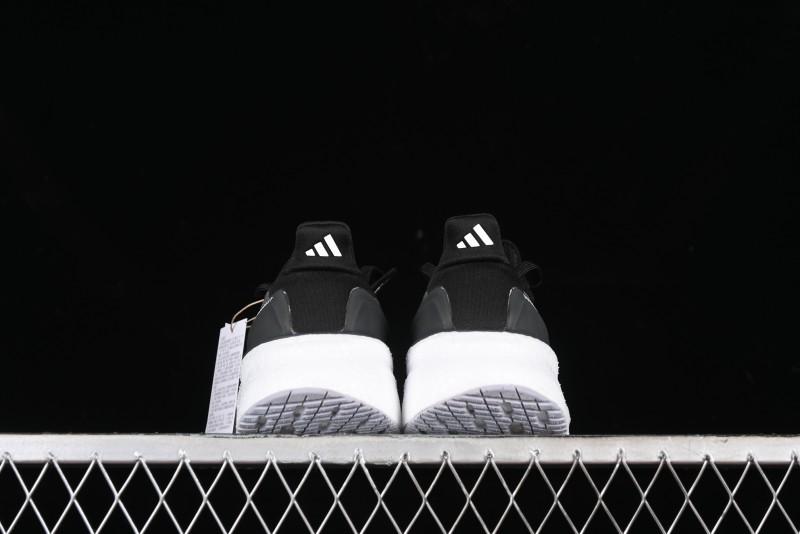 Adidas Ultraboost 5X IH3110 Running Shoes with Innovative Bubble Cushion Technology