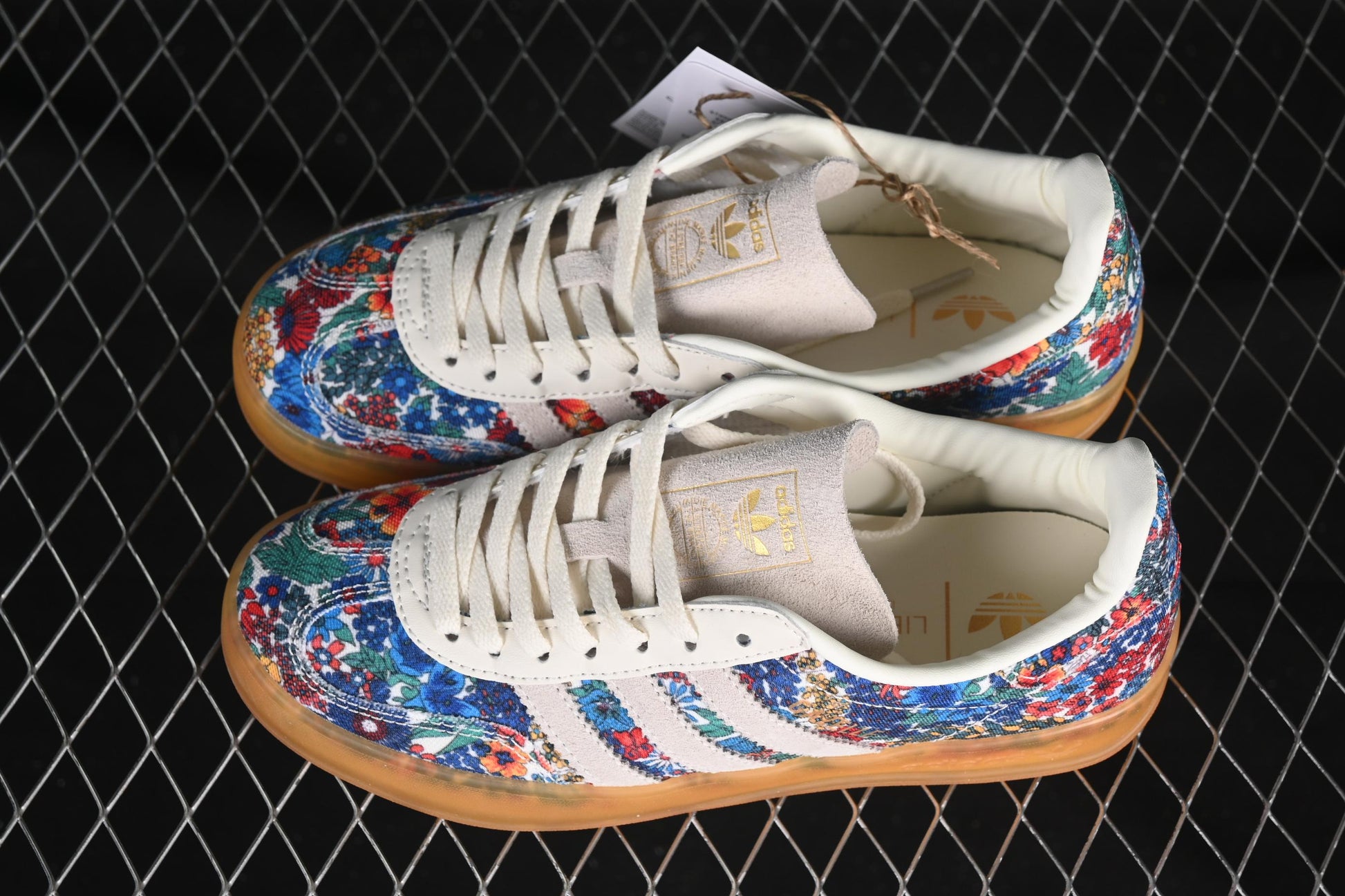 Adidas Originals Gazelle Indoor Retro Casual Sneakers with Anti-Slip and Durable Design - JP5309