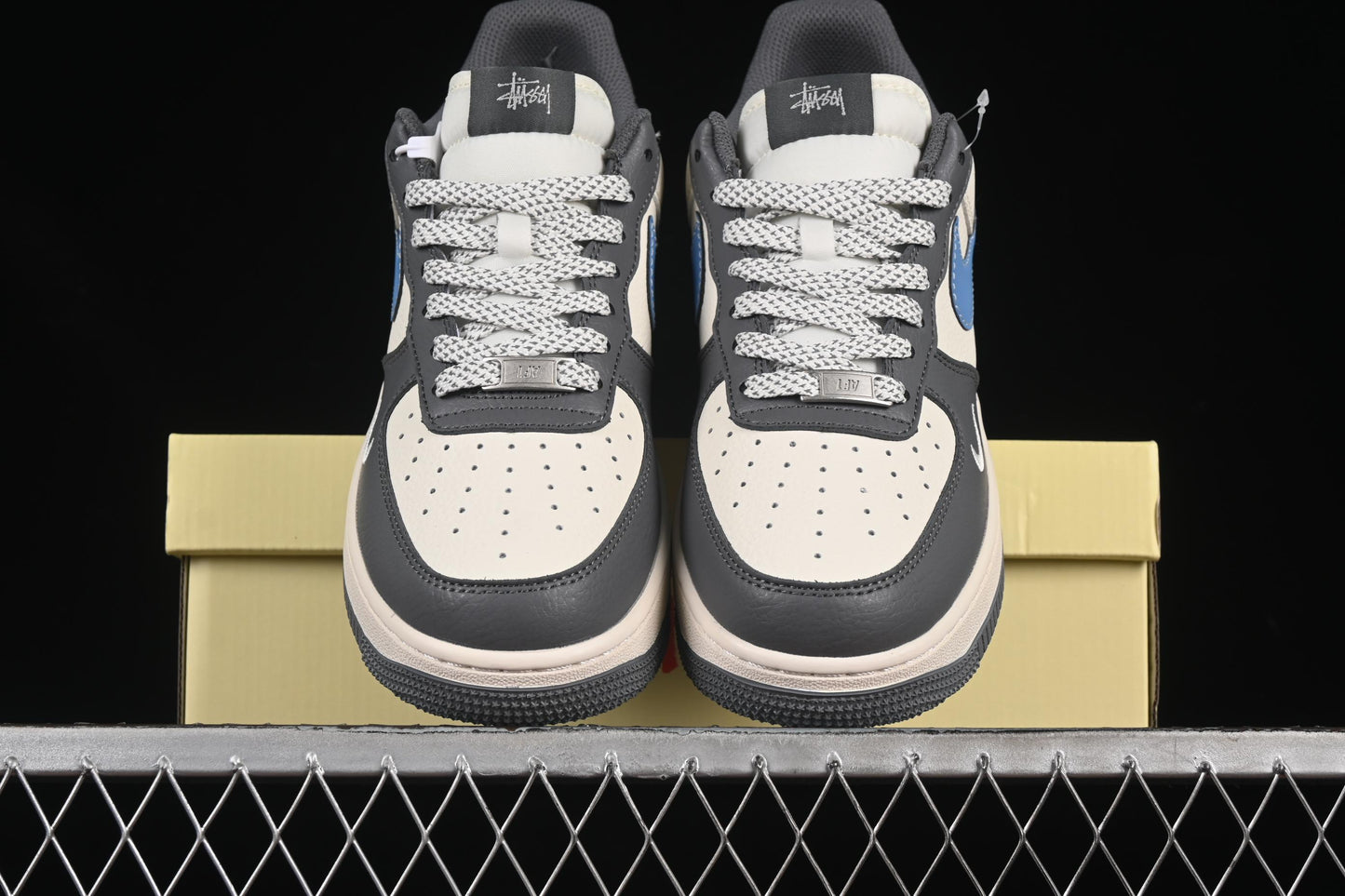 Nike Air Force 1 '07 Low Stussy Collaboration Light Grey Sky Blue Swoosh Casual Sneakers - XS1958-574