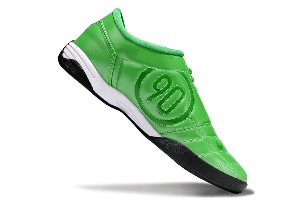 NIKE T90 IC